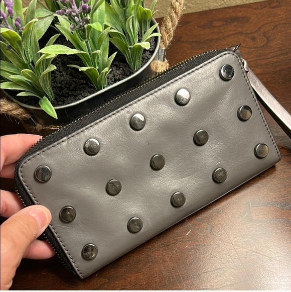 Fossil Studded Wallet - Picture 8 of 14